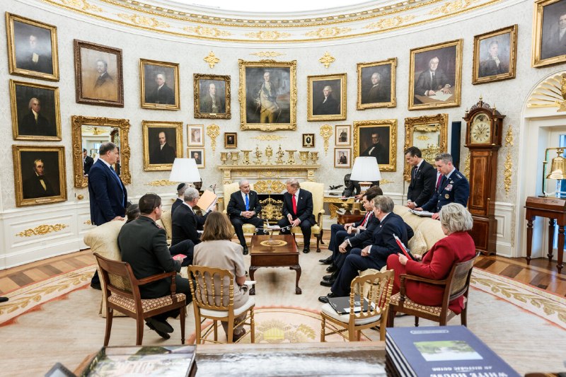 Prime Minister Bibi Netanyahu of Israel, along with myself and Representatives. Had a very good meeting! Obviously, many important subjects were discussed. President DONALD J. TRUMP2026-07-29 00:57 UTCLinkPrime Minister Bibi Netanyahu of Israel, along with myself and Representatives. Had a very good meeting! Obviously, many important subjects were discussed. President DONALD J. TRUMP2026-07-29 00:57 UTCLink