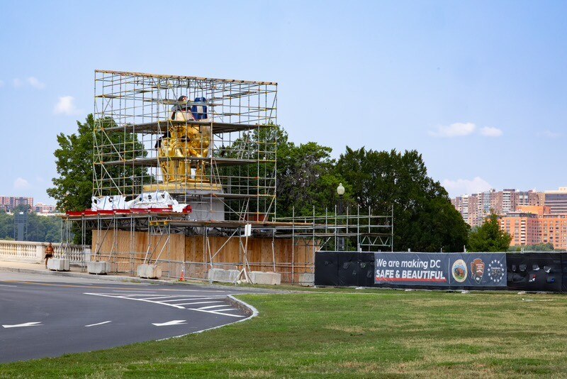 Taking down the scaffolding around the regilded Arts of War sculptures!2026-07-27 23:30 UTCLinkTaking down the scaffolding around the regilded Arts of War sculptures!2026-07-27 23:30 UTCLink