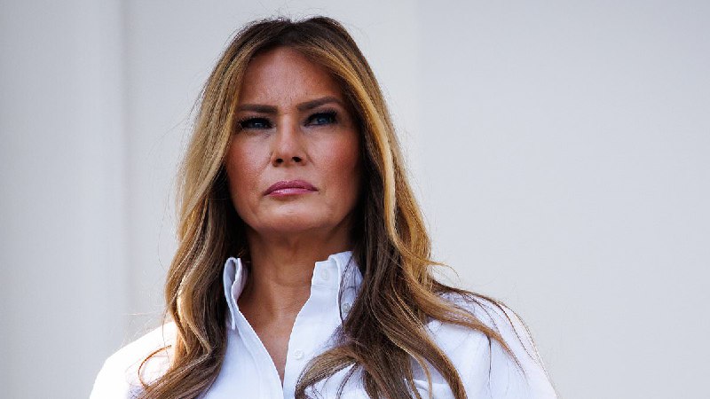 Melania Trump earns groveling apology from James Carville