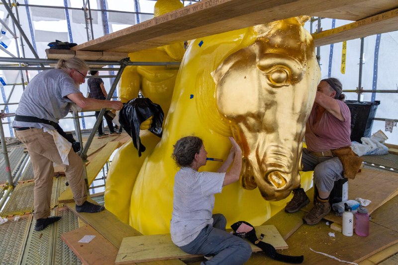 Re-gilding of the massive Arts of War sculptures, located between The Lincoln Memorial and site of The Triumphal Arch, rapidly continues. The sculptures will be fully regilded by July 3rd. The photos below were taken yesterday. The Gilders’ Studio has flown in Gilders from around the Country to perform this work!2026-06-12 16:08 UTCLinkRe-gilding of the massive Arts of War sculptures, located between The Lincoln Memorial and site of The Triumphal Arch, rapidly continues. The sculptures will be fully regilded by July 3rd. The photos below were taken yesterday. The Gilders’ Studio has flown in Gilders from around the Country to perform this work!2026-06-12 16:08 UTCLink